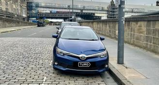 Toyota Auris 2016 — Car rental alternative in Edinburgh
