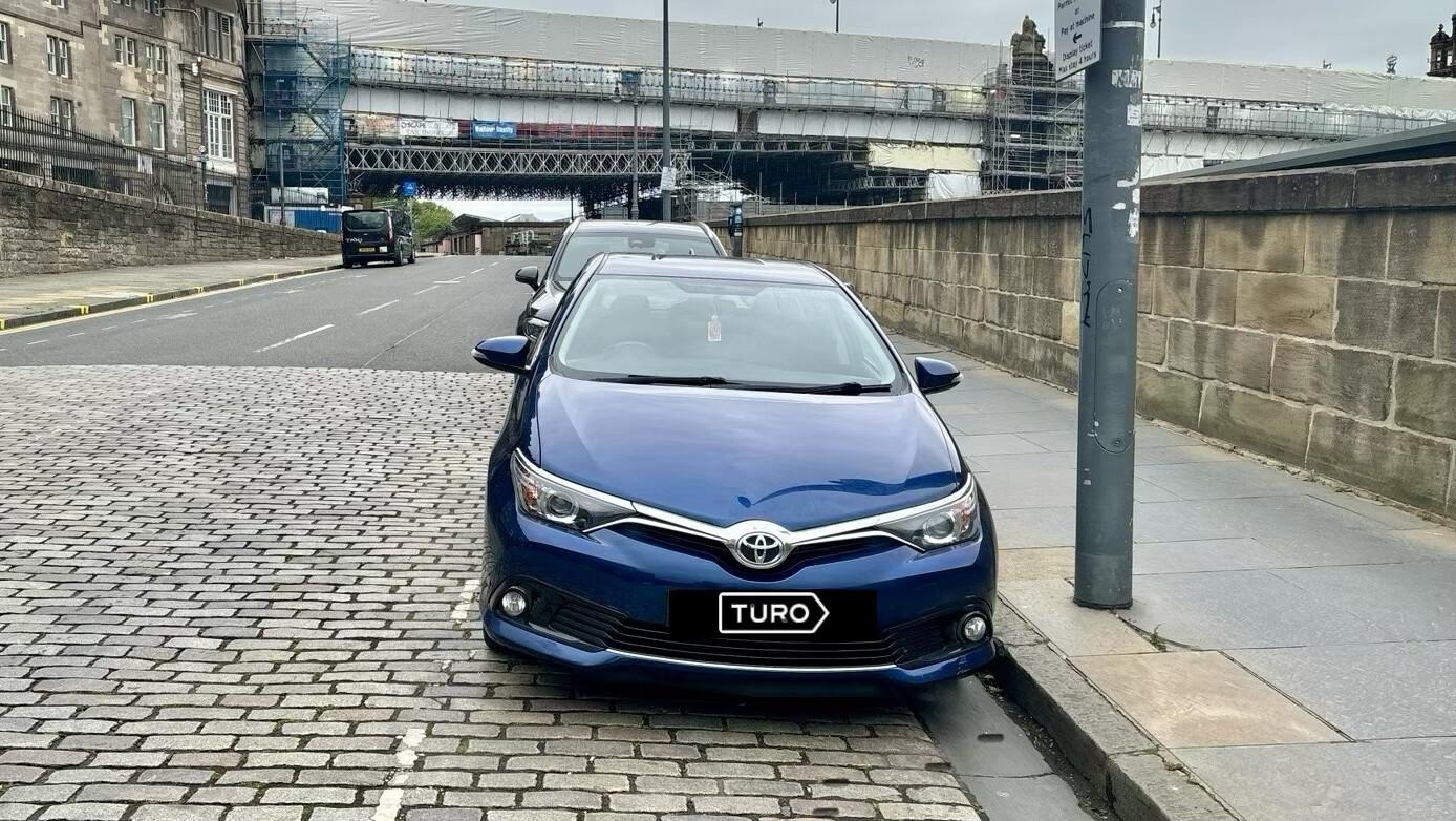 Toyota Auris 2016 in 