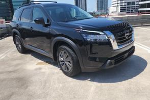 Nissan Pathfinder car