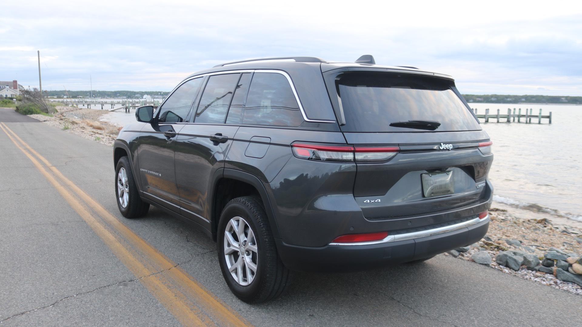 Jeep Grand Cherokee 2022 in Tisbury, MA
