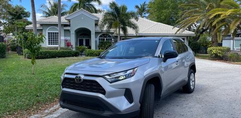 Toyota RAV4 2025