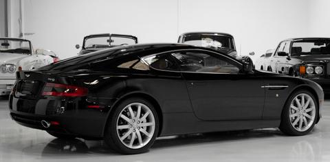 Aston Martin DB9 2005