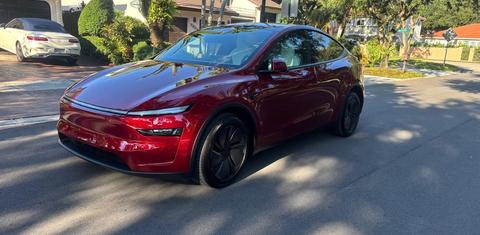 Tesla Model Y 2026
