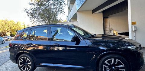 BMW iX3 2025