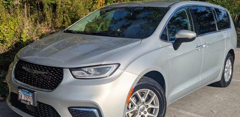 Chrysler Pacifica 2023