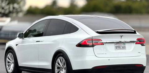 Tesla Model X 2017