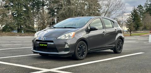 Toyota Prius c 2014
