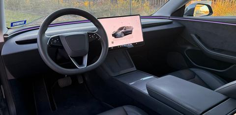 Tesla Model 3 2024
