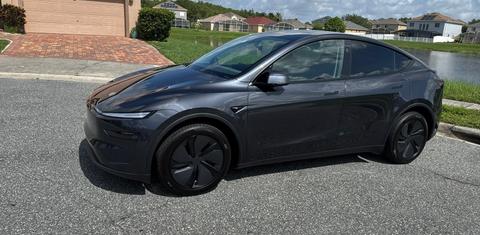 Tesla Model Y 2026