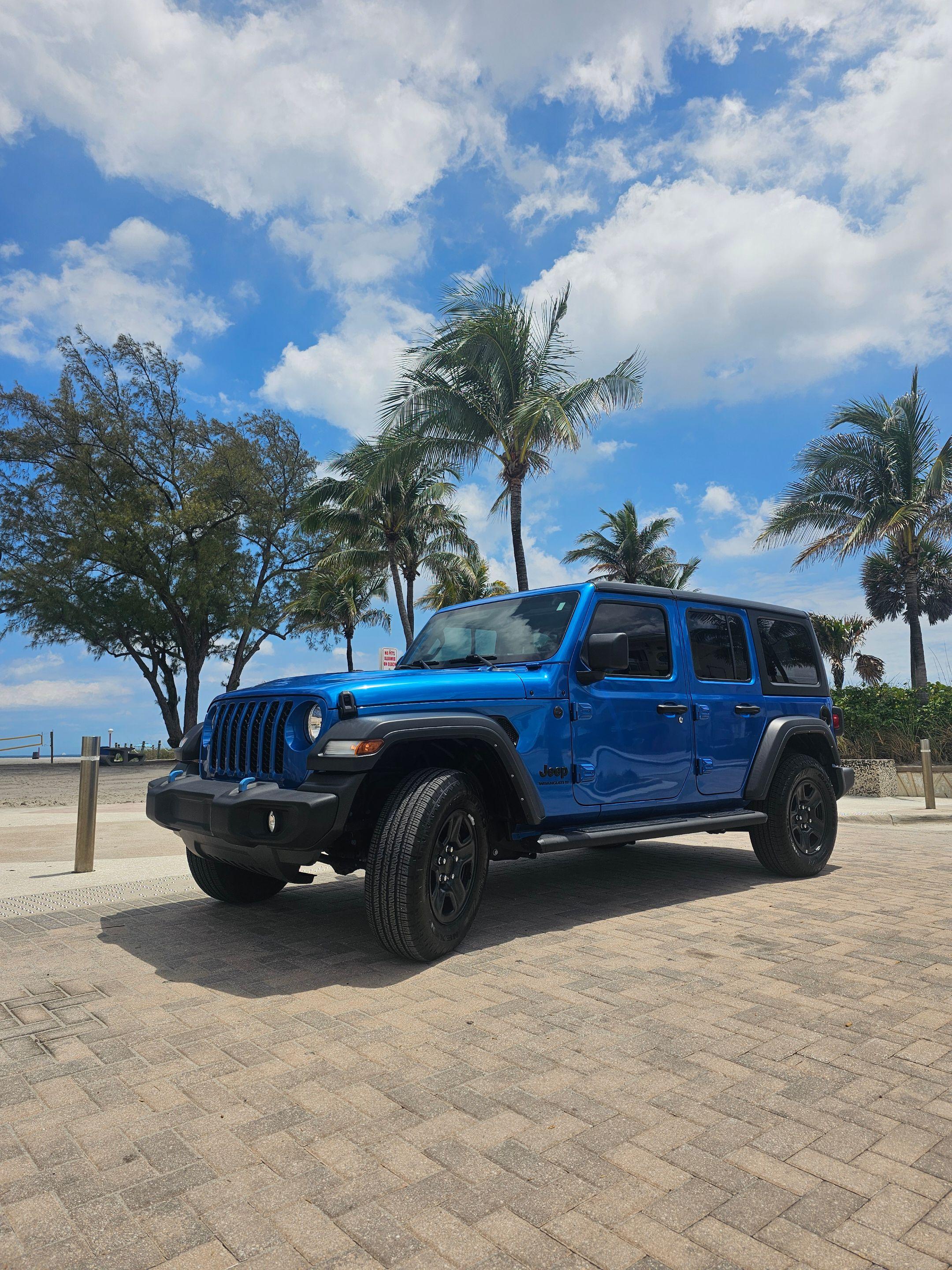 Jeep Wrangler 2024 in Dania Beach, FL