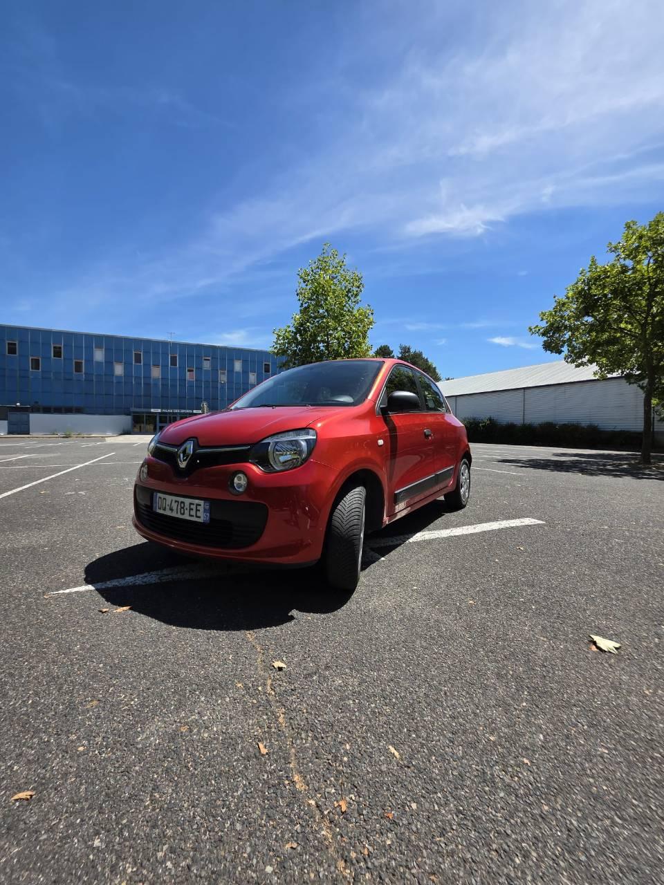 Renault TWINGO III 2015 à Mâcon
