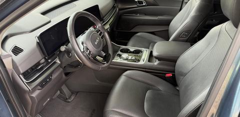 Kia Carnival Hybrid 2025