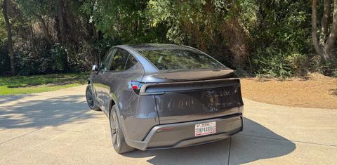 Tesla Model Y 2026