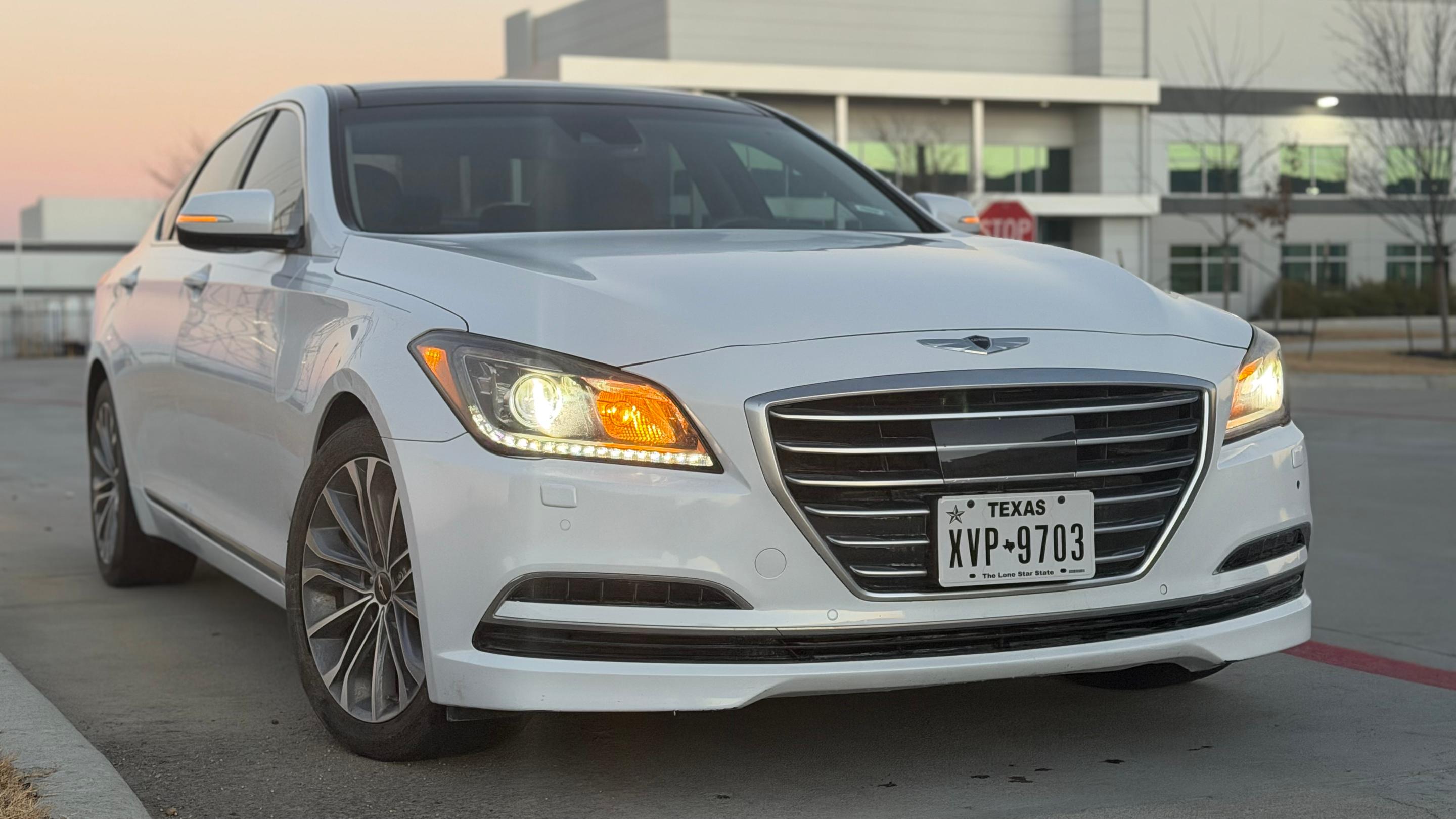 Hyundai Genesis 2015 in New York, NY