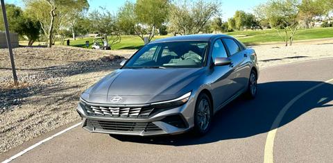 Hyundai Elantra 2024