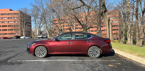 Nissan Altima 2024