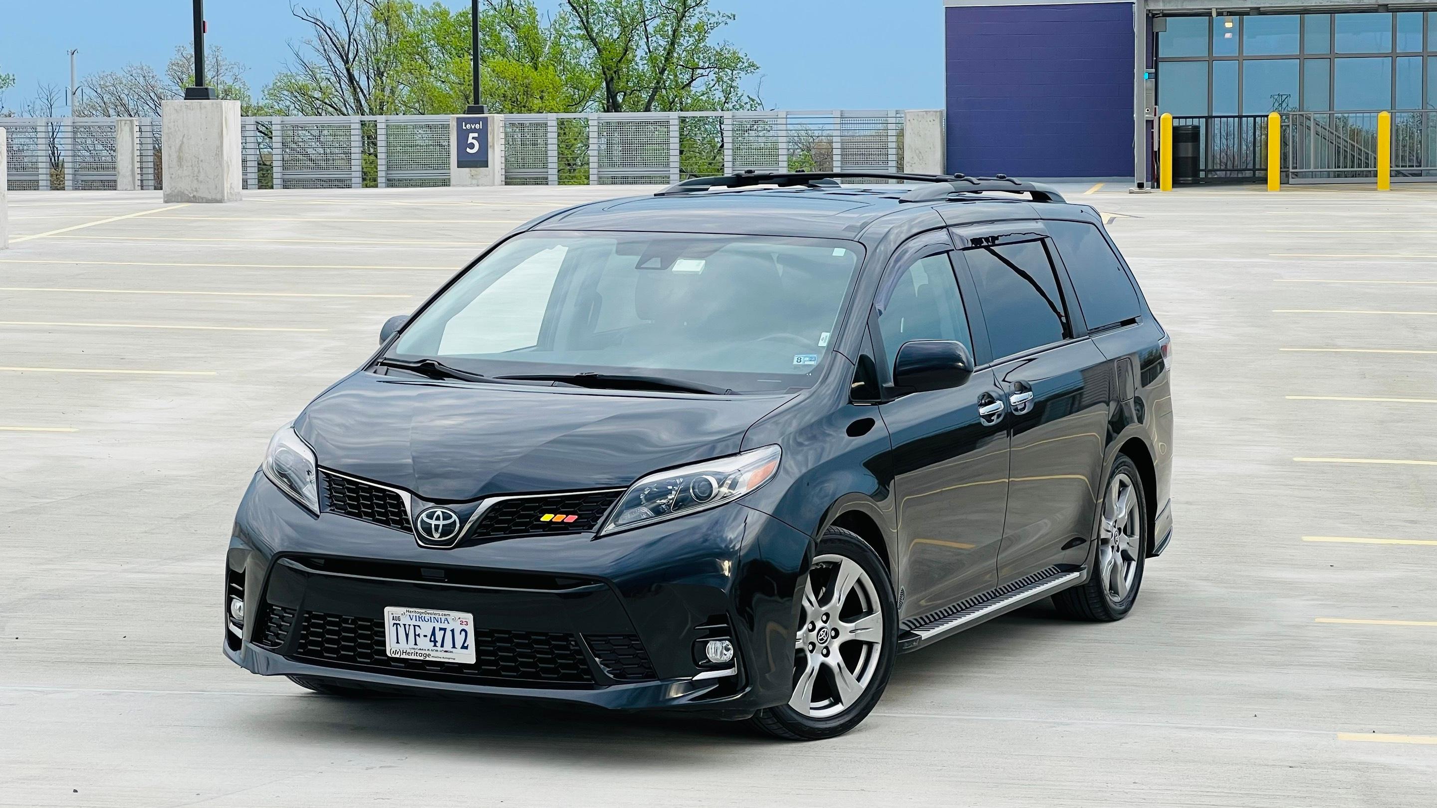 Toyota Sienna 2019 in 