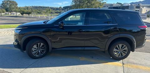 Nissan Pathfinder 2024