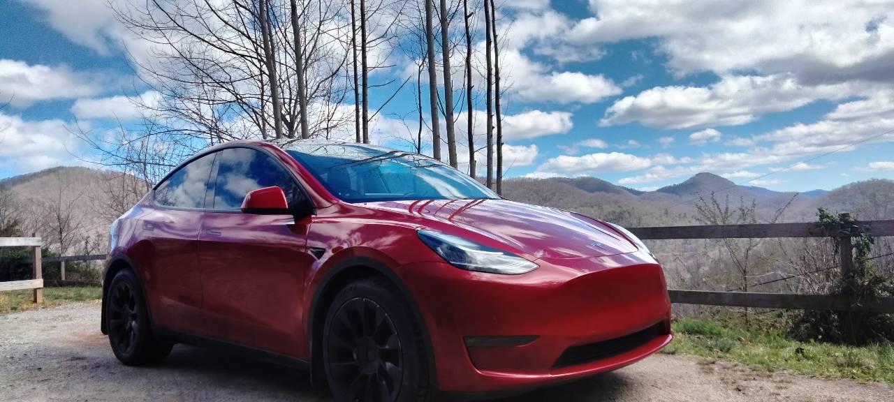Tesla Model Y 2022 in Asheville, NC
