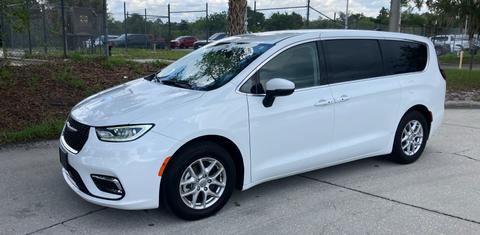 Chrysler Pacifica 2023