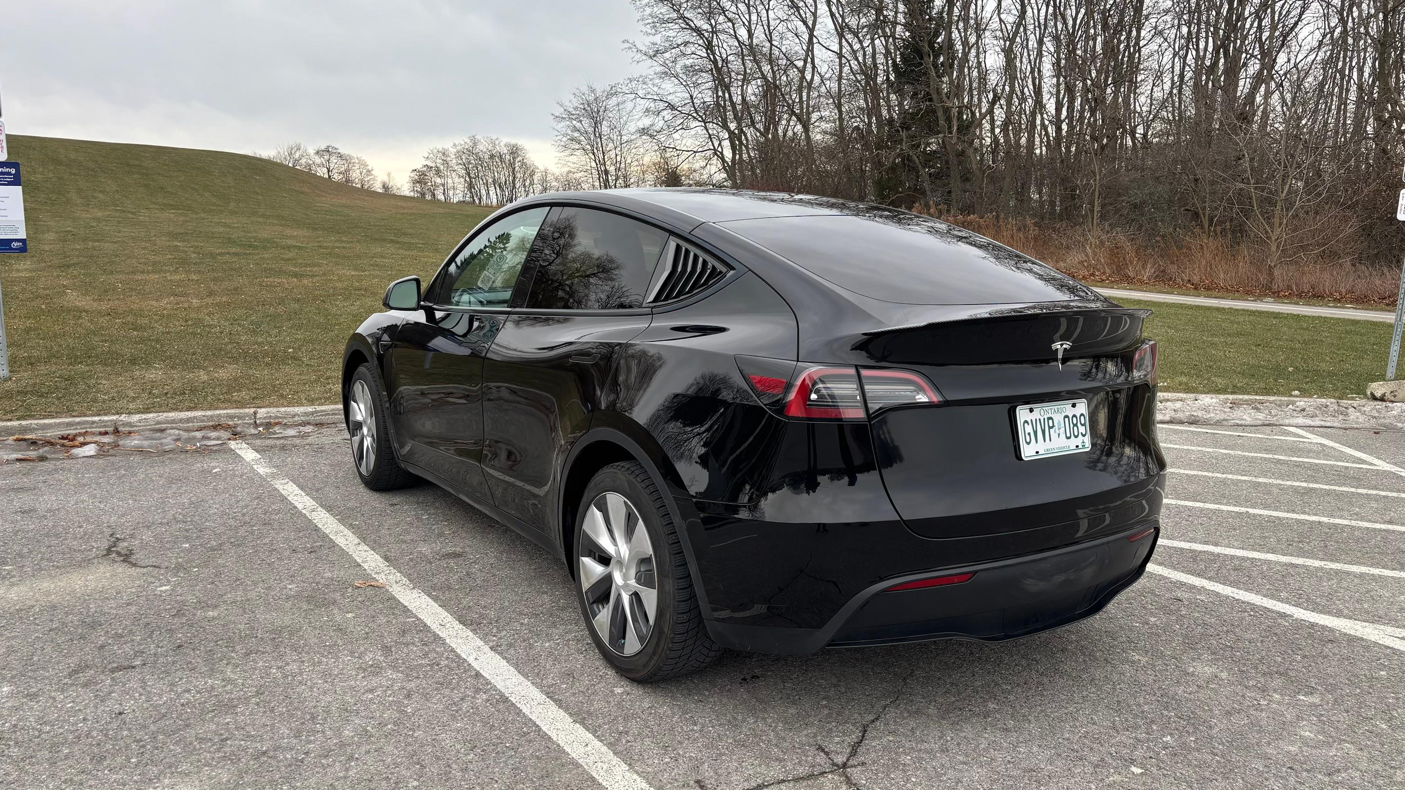 Tesla Model Y 2023 in Ajax, ON