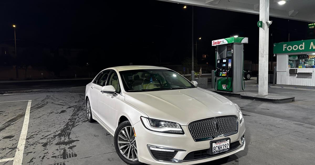 Lincoln MKZ 2018 rental in Los Angeles, CA by Myo W. Turo