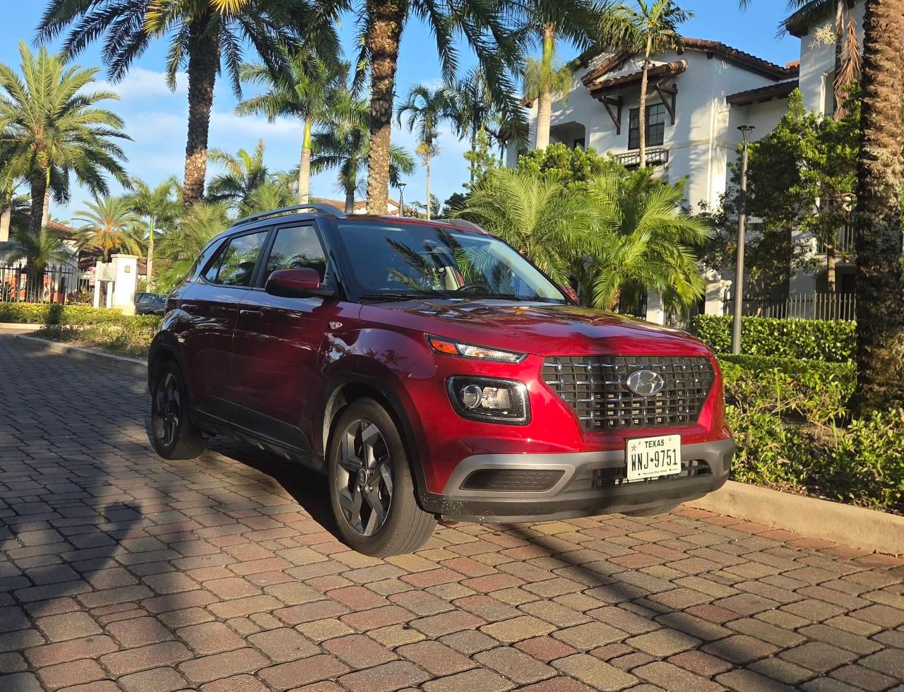 Hyundai Venue 2025 in Miami, FL