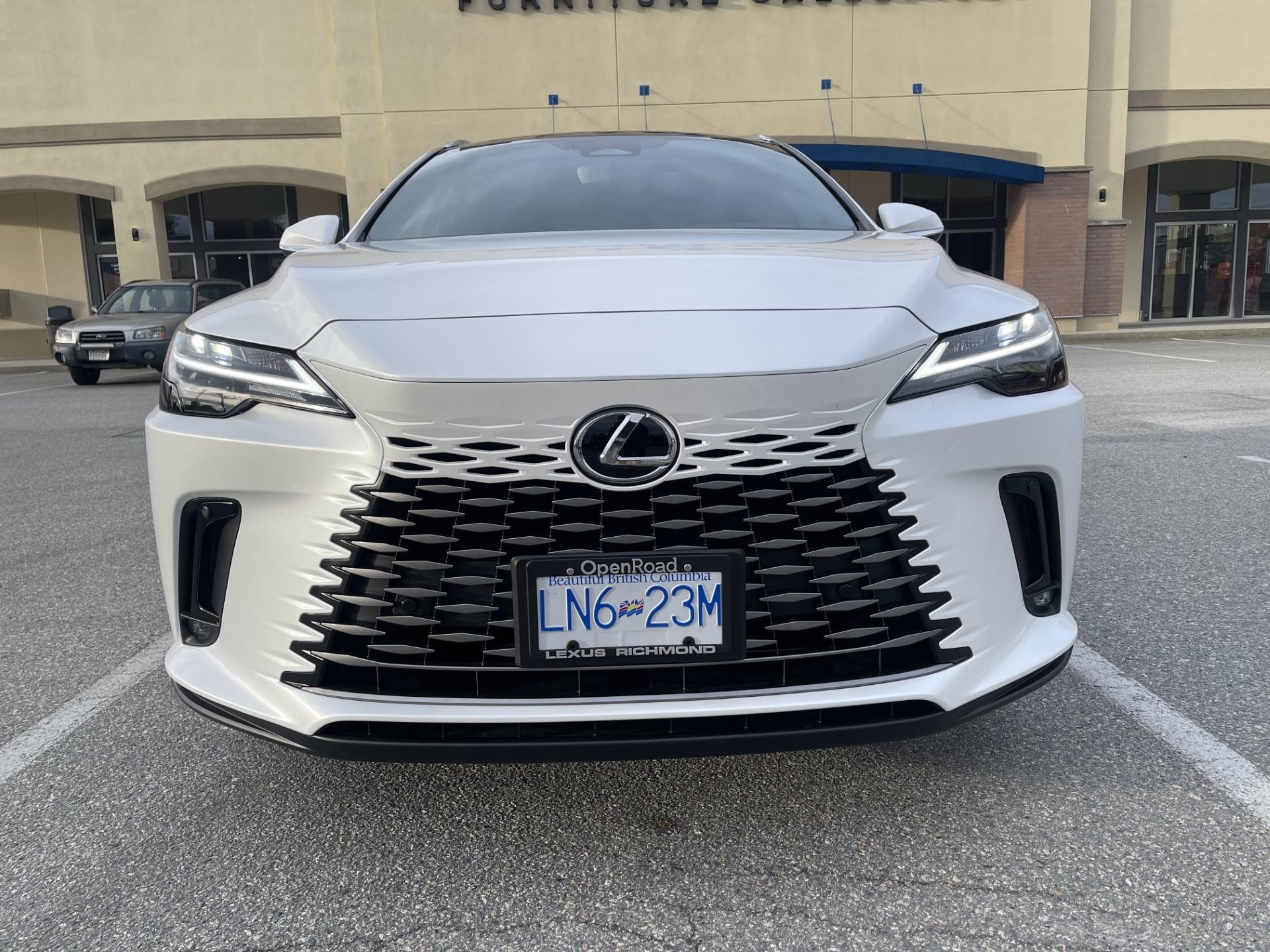 Lexus RX 2024 à Richmond, BC