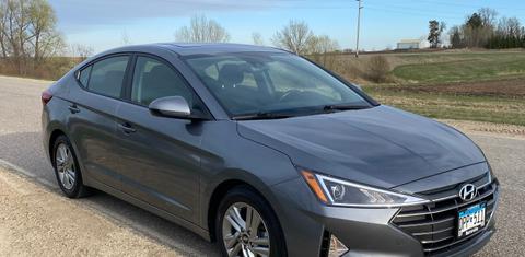 Hyundai Elantra 2019
