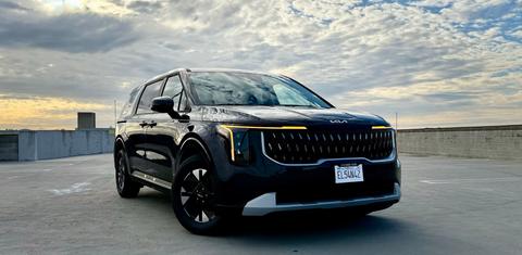 Kia Carnival Hybrid 2026