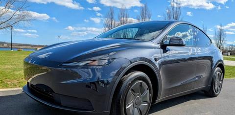 Tesla Model Y 2026