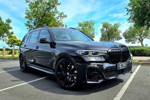 BMW X7 car