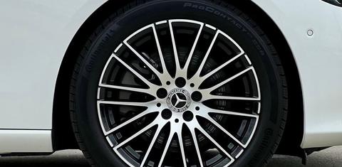 Mercedes-Benz C-Class 2024