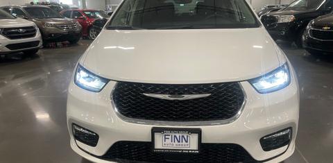 Chrysler Pacifica 2024