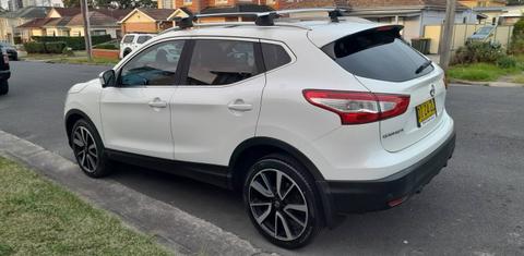 Nissan QASHQAI 2015