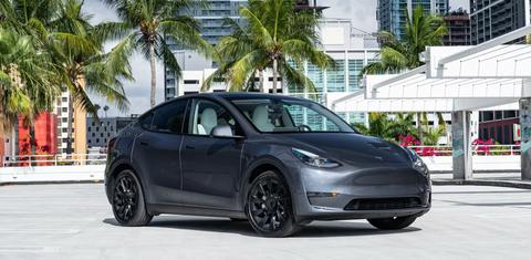 Tesla Model Y 2024