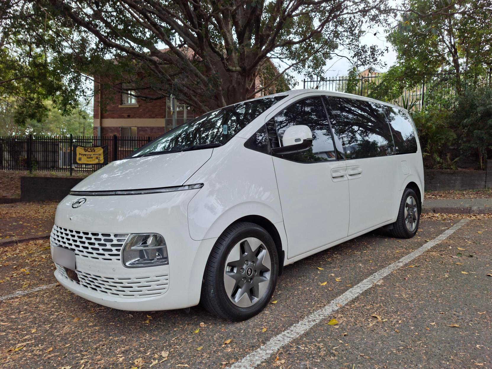Hyundai STARIA 2022 in Carseldine