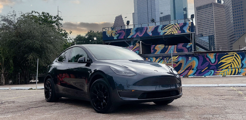 Tesla Model Y 2024