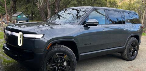 Rivian R1S 2025