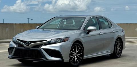 Toyota Camry 2023