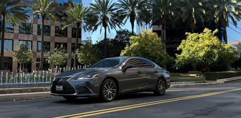 Lexus ES 2024