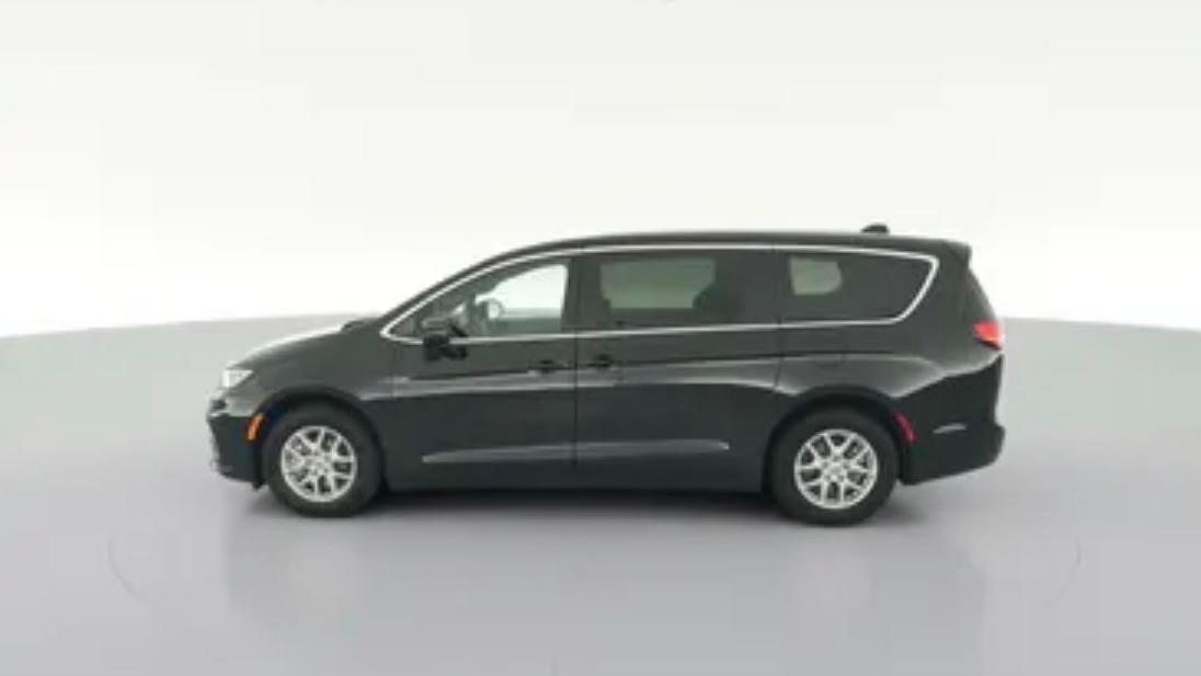 Chrysler Pacifica 2025 in Wilmington, NC
