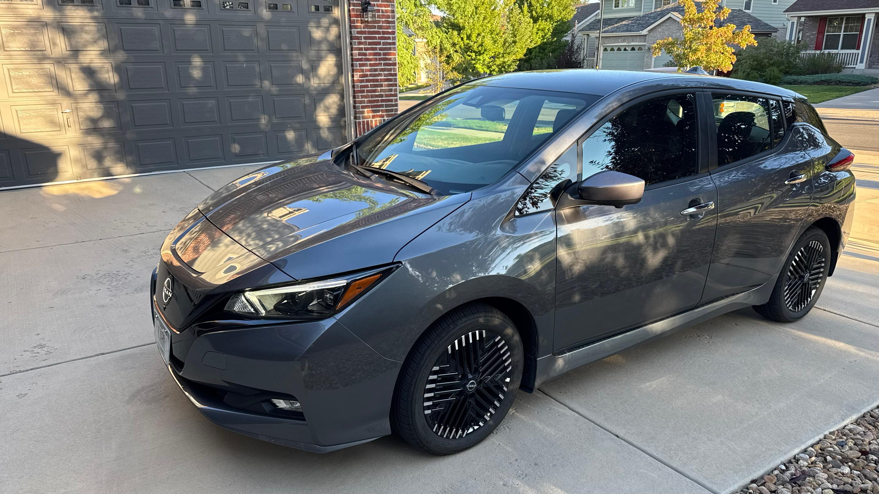 Nissan LEAF 2025 in 