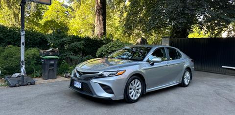 Toyota Camry 2019