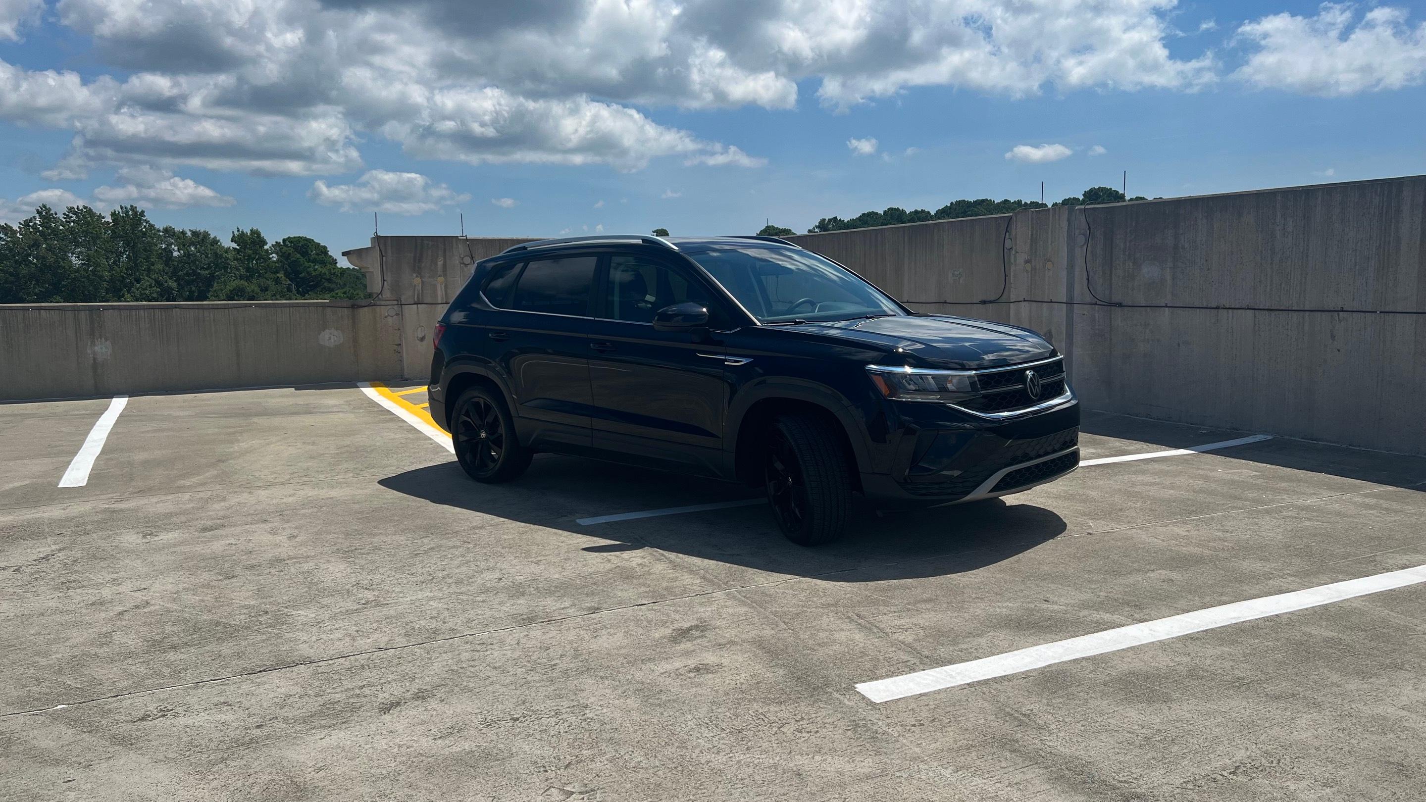 Volkswagen Taos 2022 in Mount Pleasant, SC