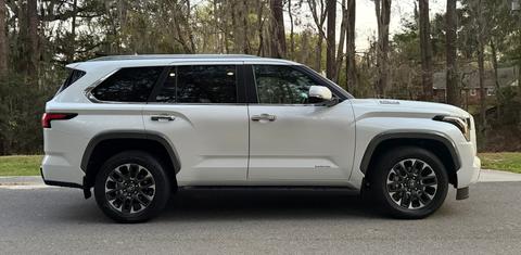 Toyota Sequoia 2026