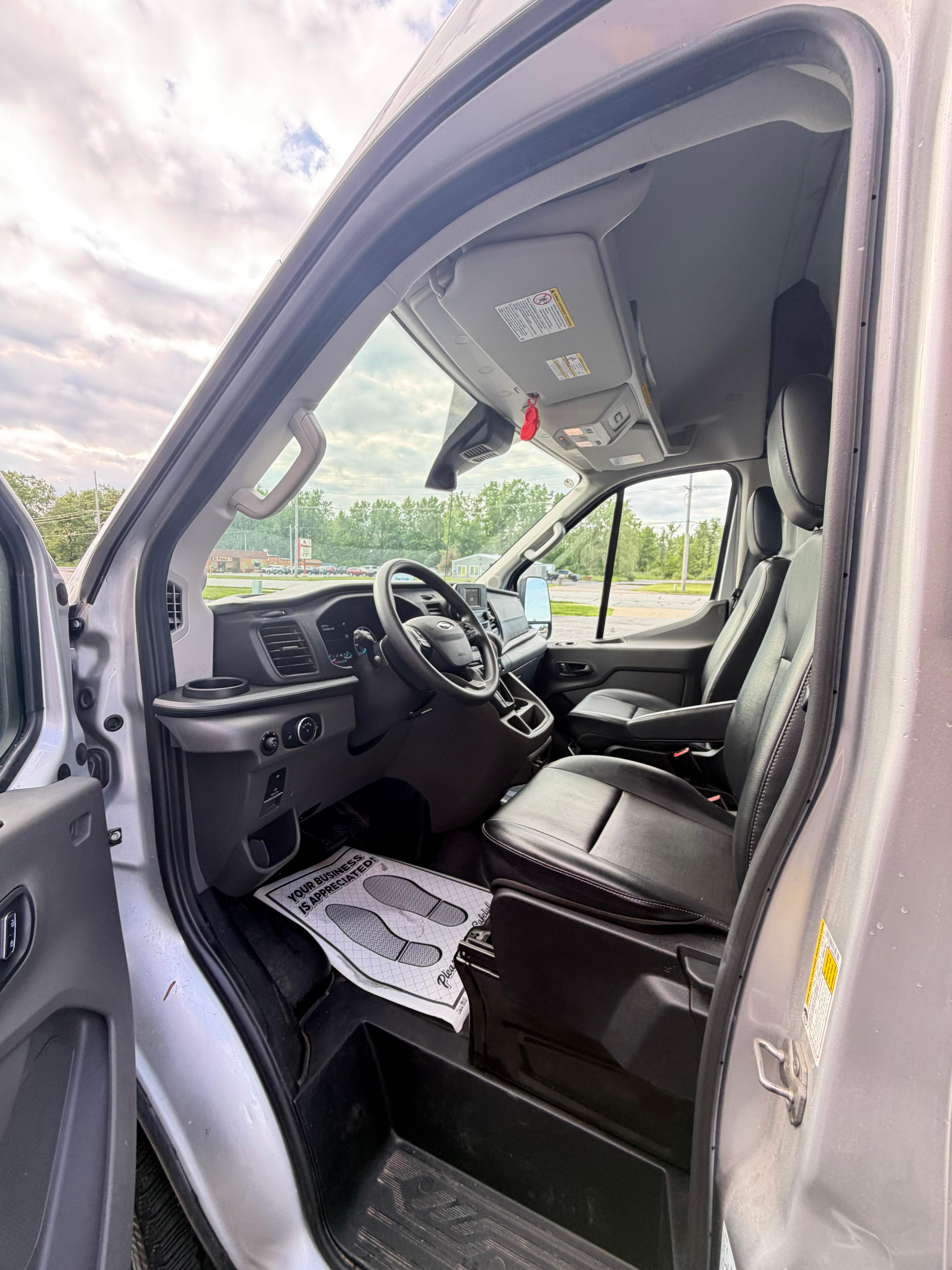 Ford Transit Cargo 2024 in Chicago, IL