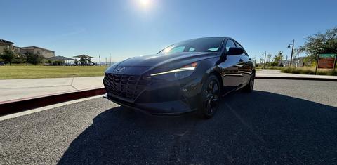 Hyundai Elantra 2023
