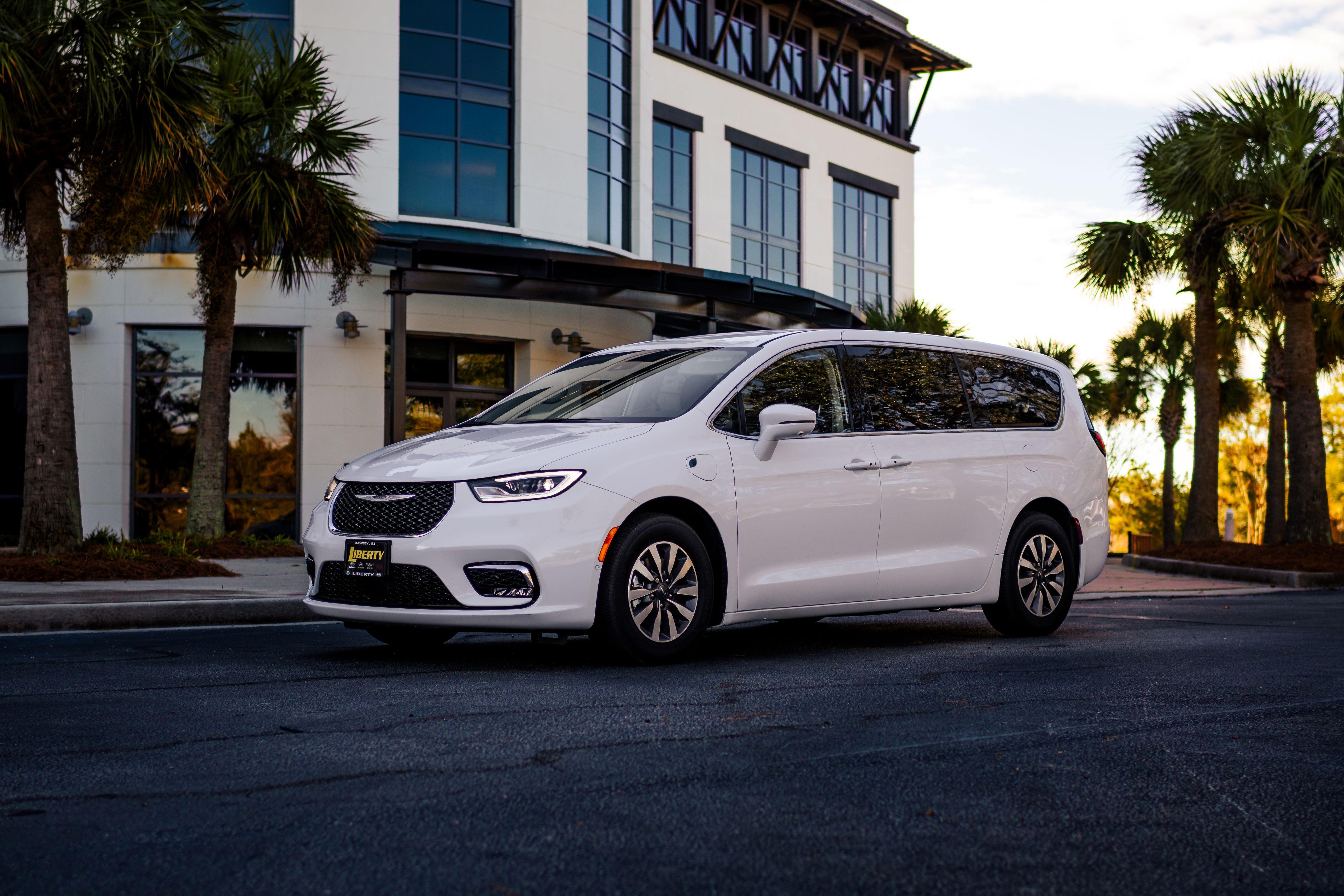Chrysler Pacifica 2022 rental in Belmont, NC by Venture Rentals