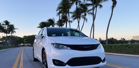 Chrysler Pacifica 2019